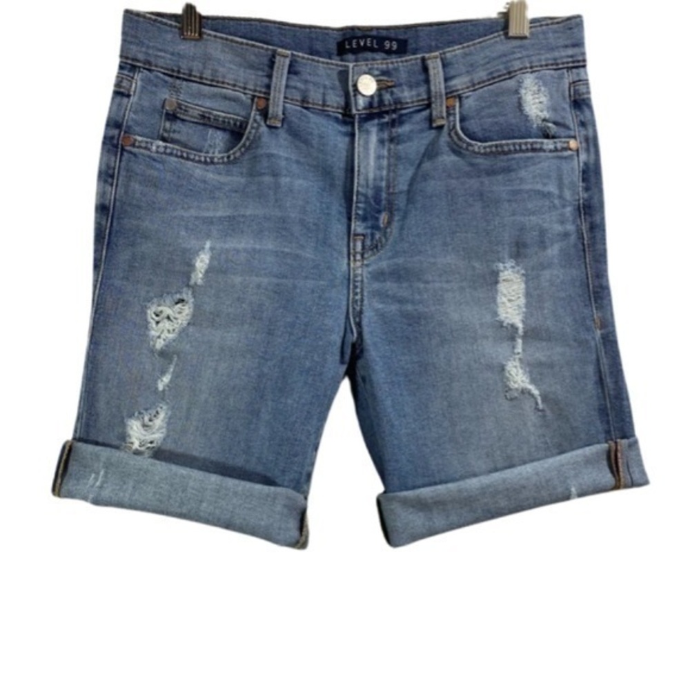 Level 99 women’s Denim Cuffed Midi Shorts Size 27
Color Blue